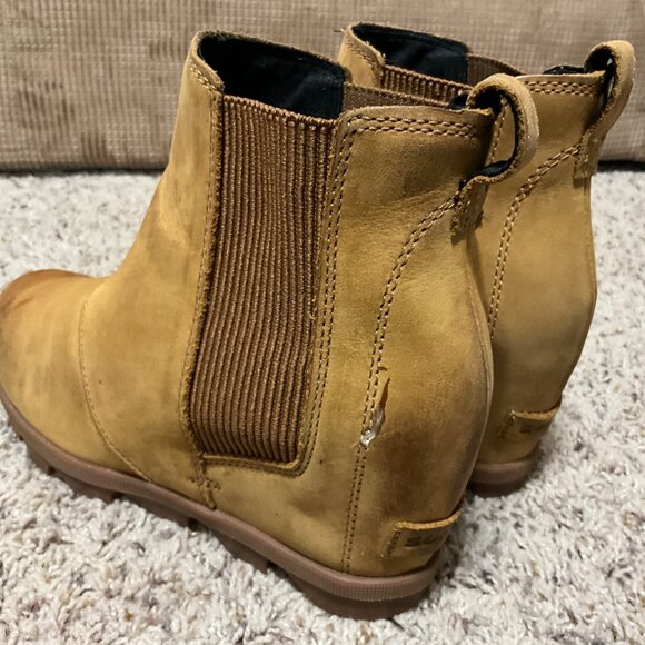 Sorel Tan Leather Ankle Boots With Elastic Side Panels - Size 9- Durable Slip-Re - Picture 15 of 16